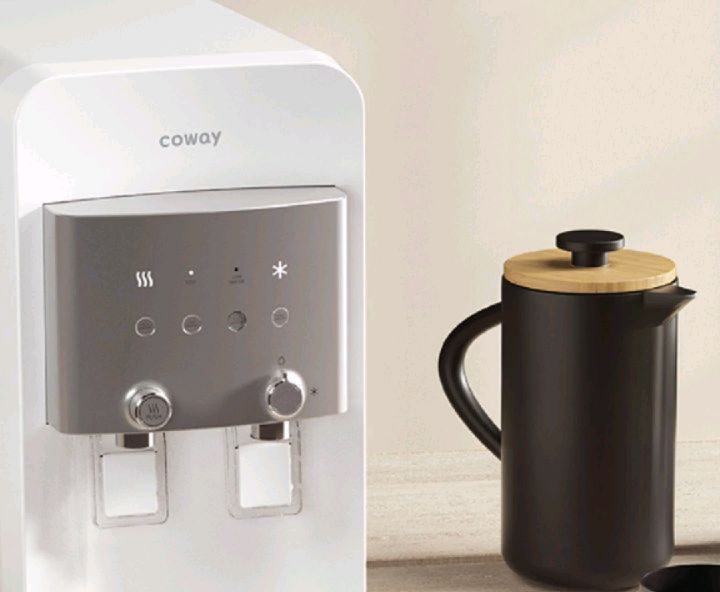 ��Bukan rahasia lagi kalau minum air putih memiliki banyak manfaat bagi kesehatan tubuh. Neo Plus ma...